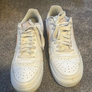 Women’s Nike size 9
